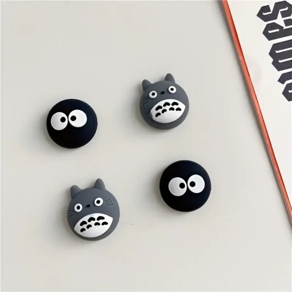 d5750d33-88d5-4bb8-b29f-191504c6fefd.webp Silicone Thumb Grips for Nintendo Switch